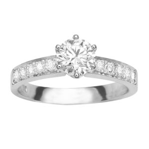 Brilliant cut with side diamond engagement ring