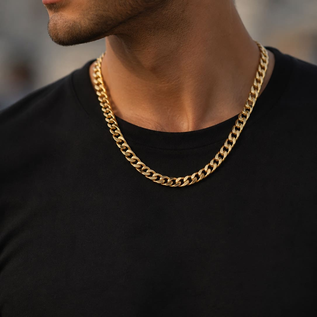 9ct Yellow Gold Solid Cuban Chain - Image 2