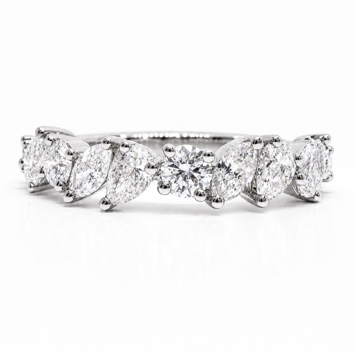 Étienne Diamond Ring - Image 3